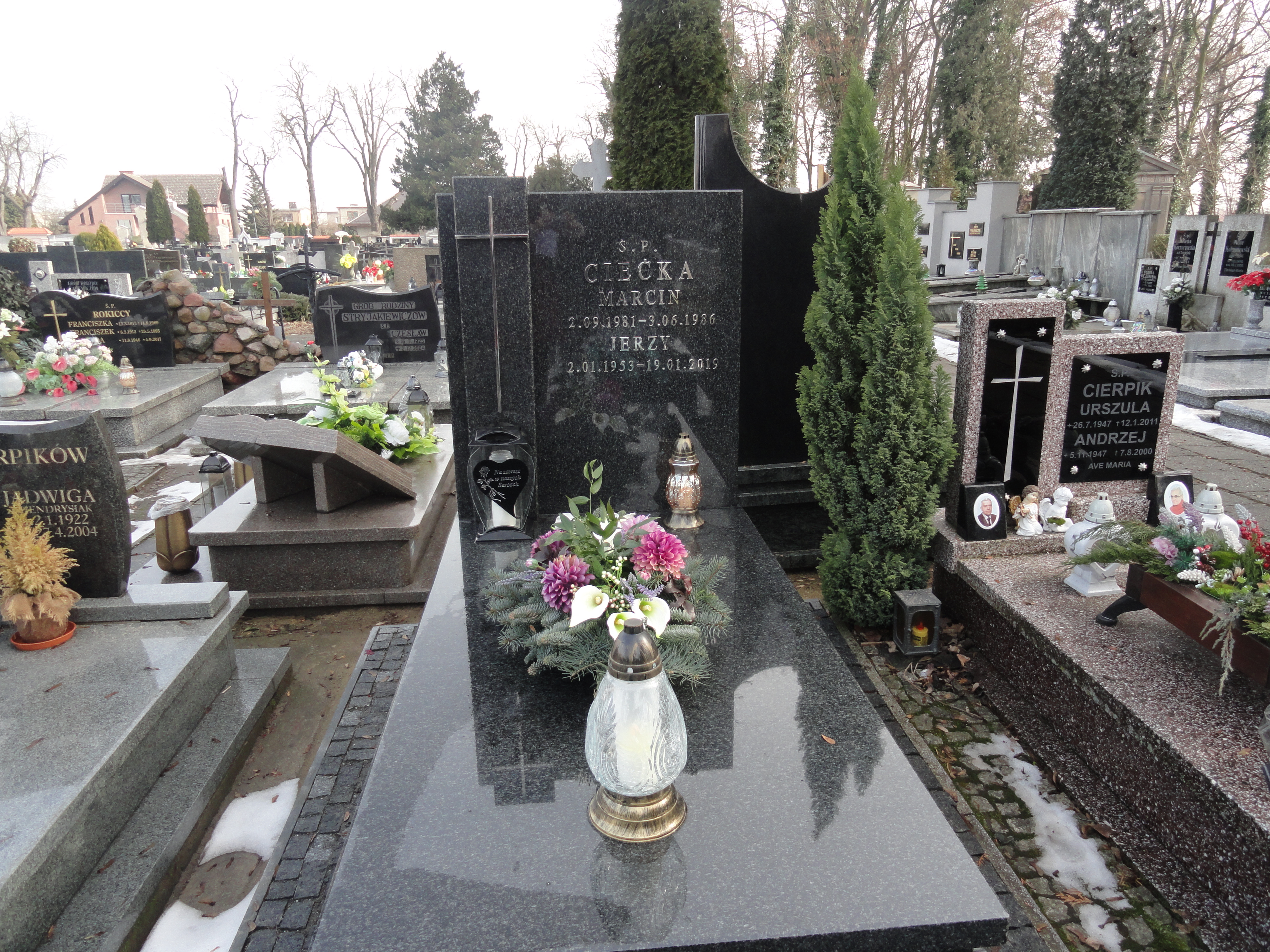 Jerzy Ciećka 1953 Kępno - Grobonet - Wyszukiwarka osób pochowanych