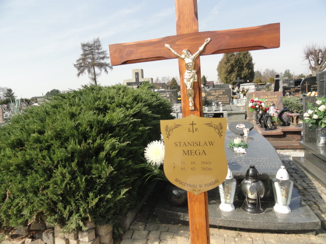 Grób Dariusz Mega